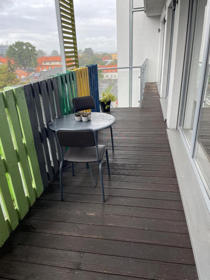 3Bedroom Smarthome Apartment Zielona Gora  Bagian luar foto